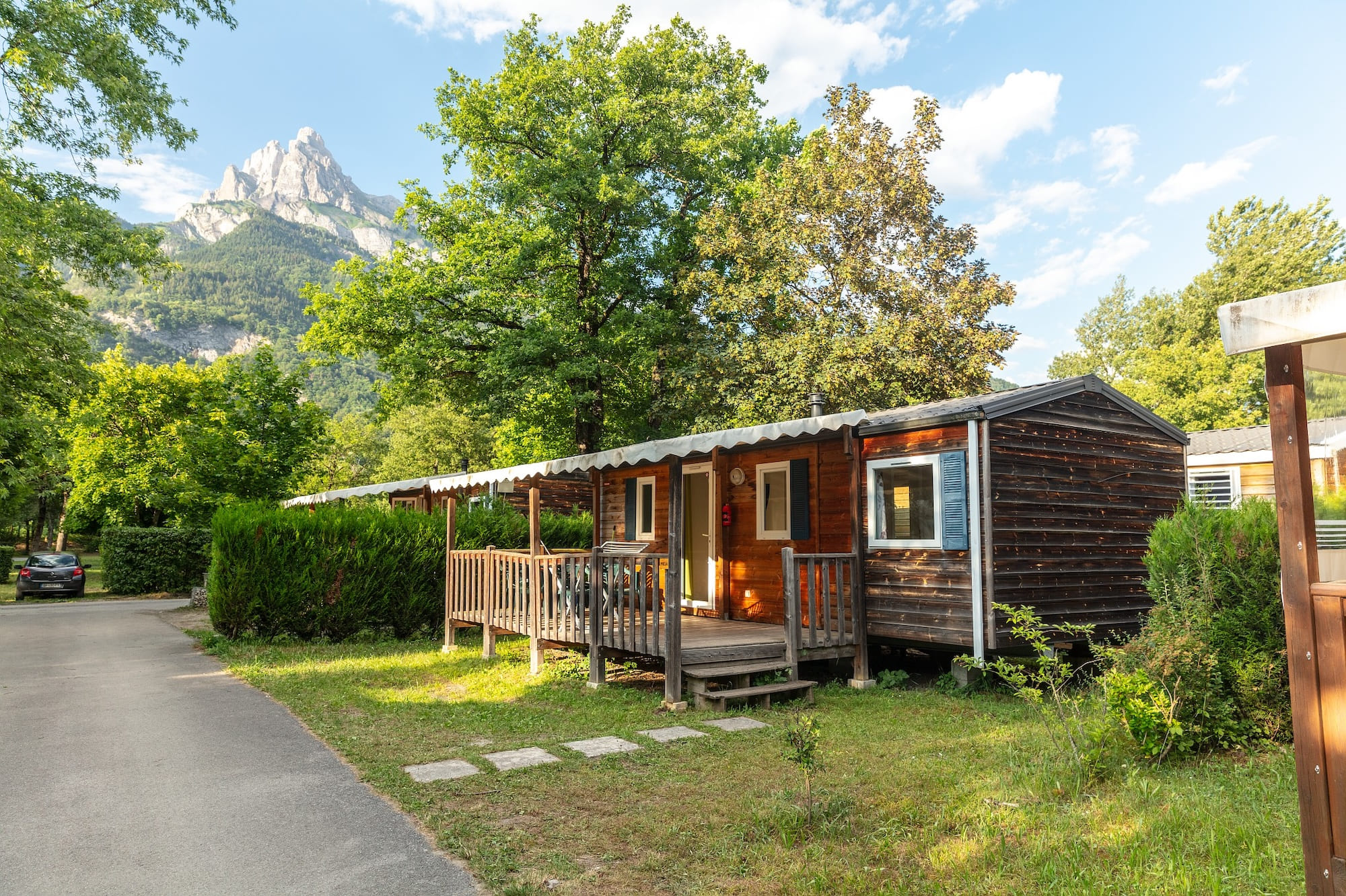 camping les iÌ‚les passy lac heÌbergement location