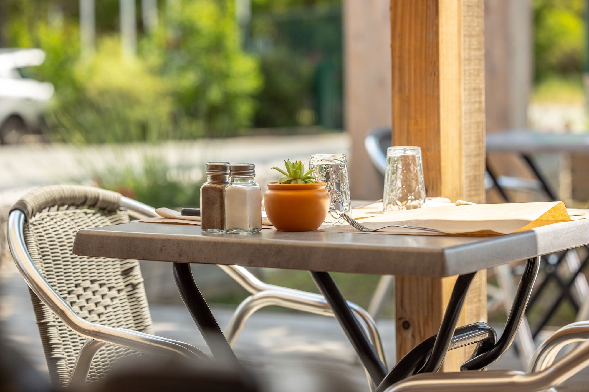 camping les iÌ‚les passy lac petit dejeuner terrasse restaurant