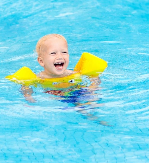 camping jeux enfants piscine
